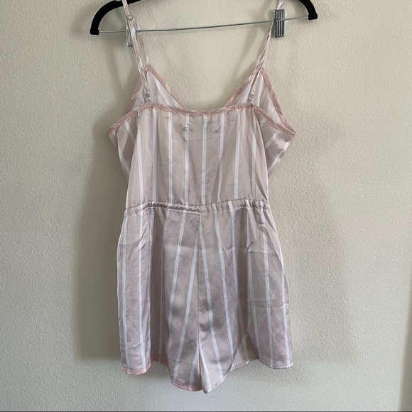 SILKY ROMPER - Picture 4 of 5